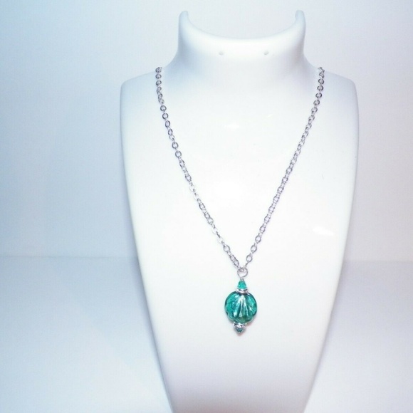 18" Sterling Silver Green Foil Lampwork Necklace - Picture 5 of 6